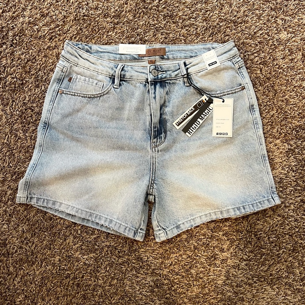 Judy Blue Light Wash Jean Shorts
